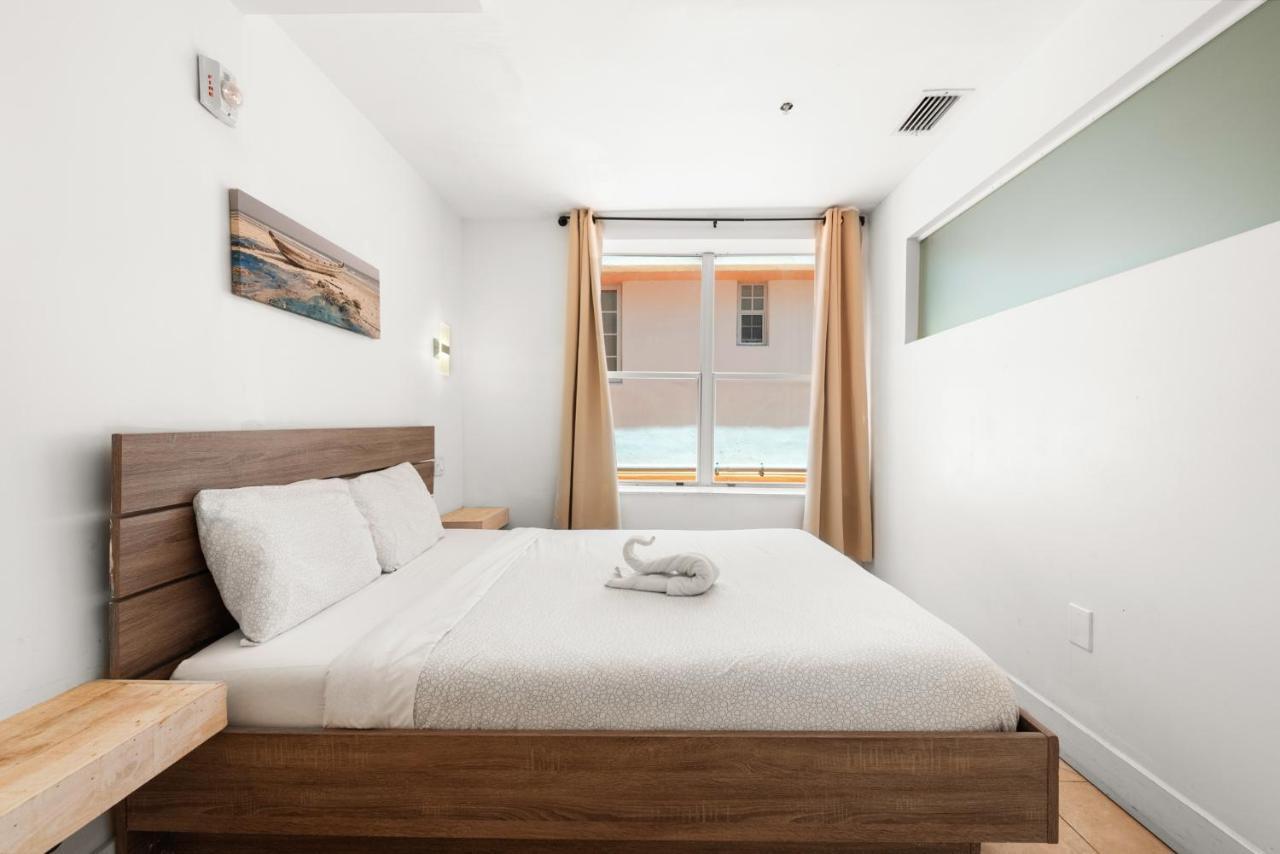 Ocean Drive Apartment Suites In ميامي بيتش المظهر الخارجي الصورة