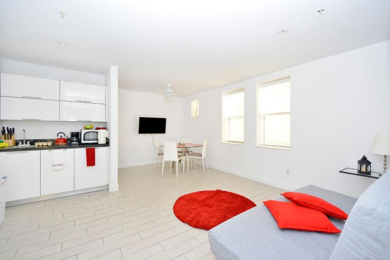 Ocean Drive Apartment Suites In ميامي بيتش المظهر الخارجي الصورة