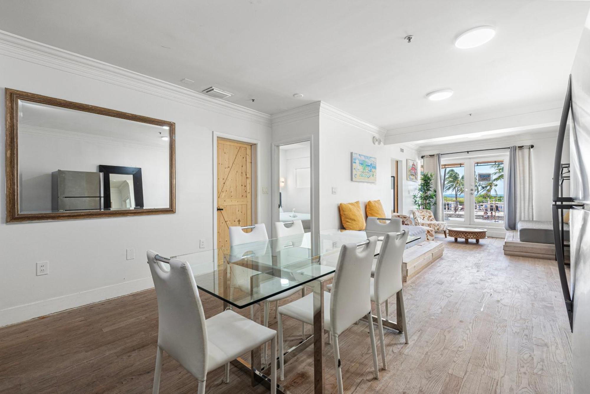 Ocean Drive Apartment Suites In ميامي بيتش المظهر الخارجي الصورة