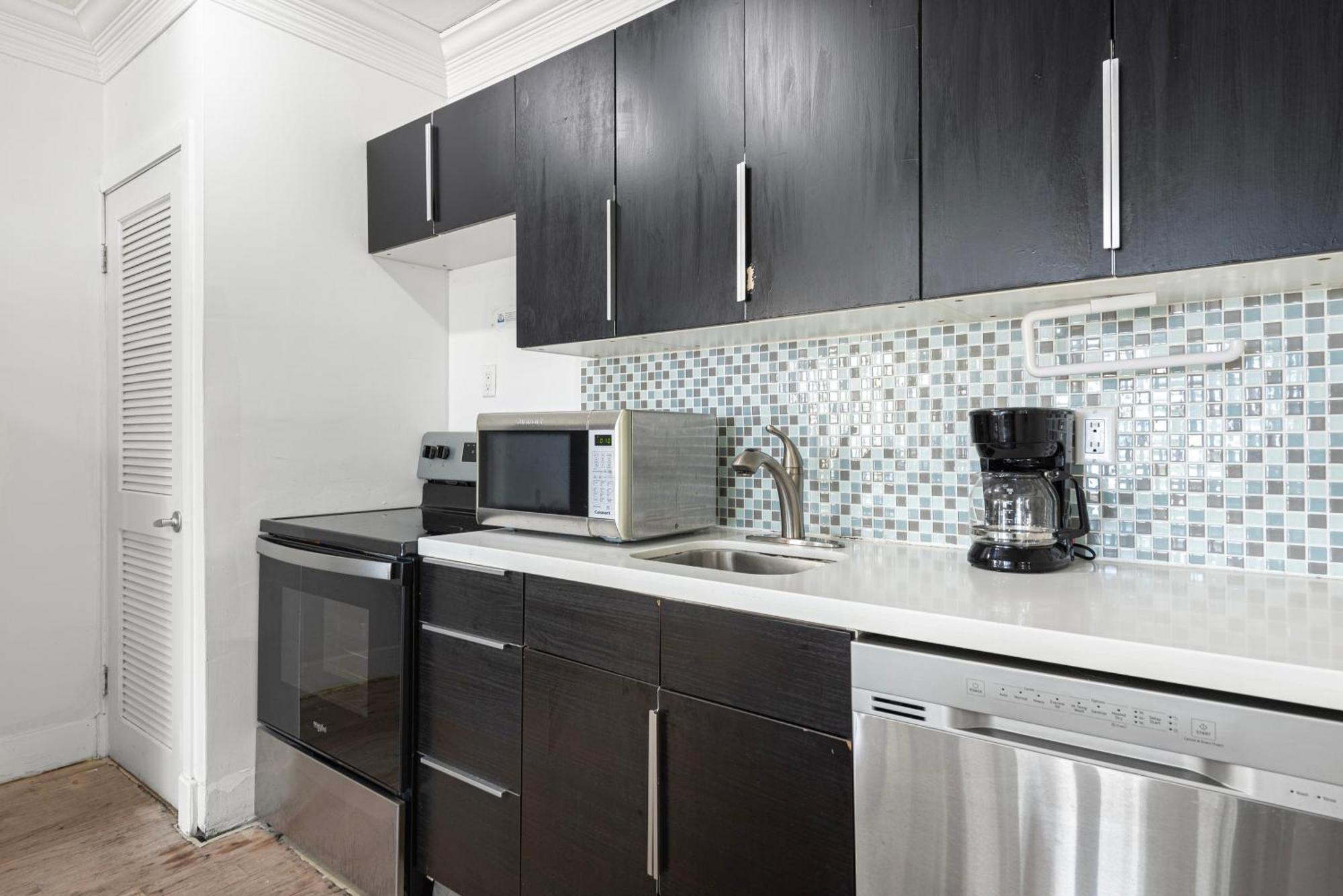 Ocean Drive Apartment Suites In ميامي بيتش المظهر الخارجي الصورة