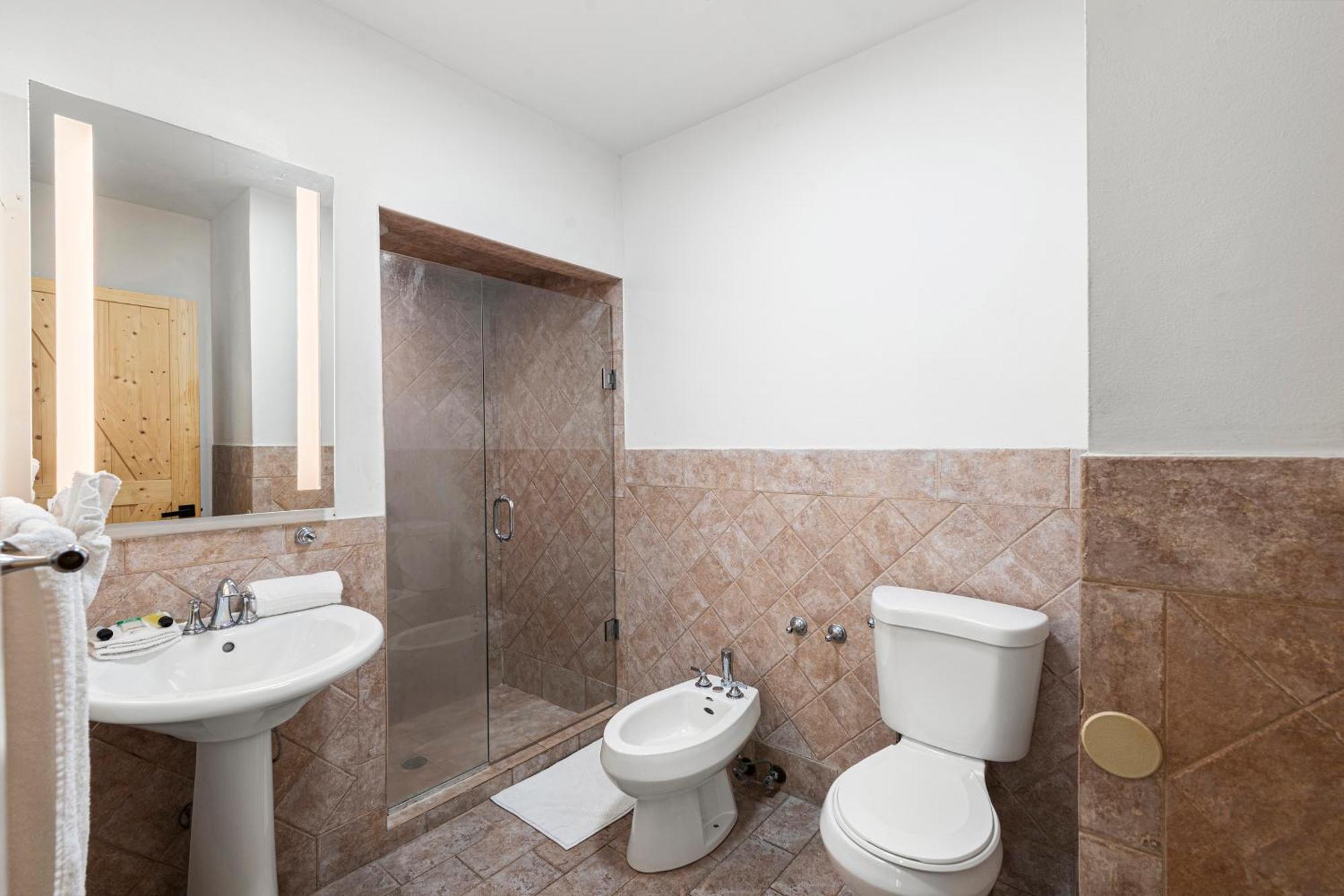 Ocean Drive Apartment Suites In ميامي بيتش المظهر الخارجي الصورة