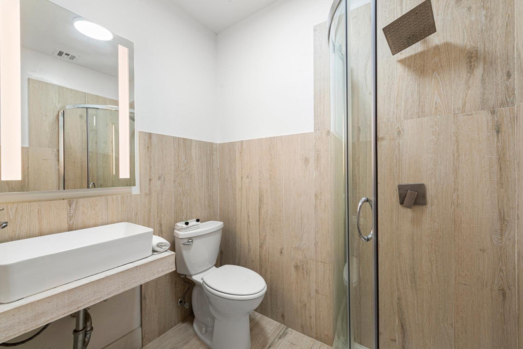 Ocean Drive Apartment Suites In ميامي بيتش المظهر الخارجي الصورة
