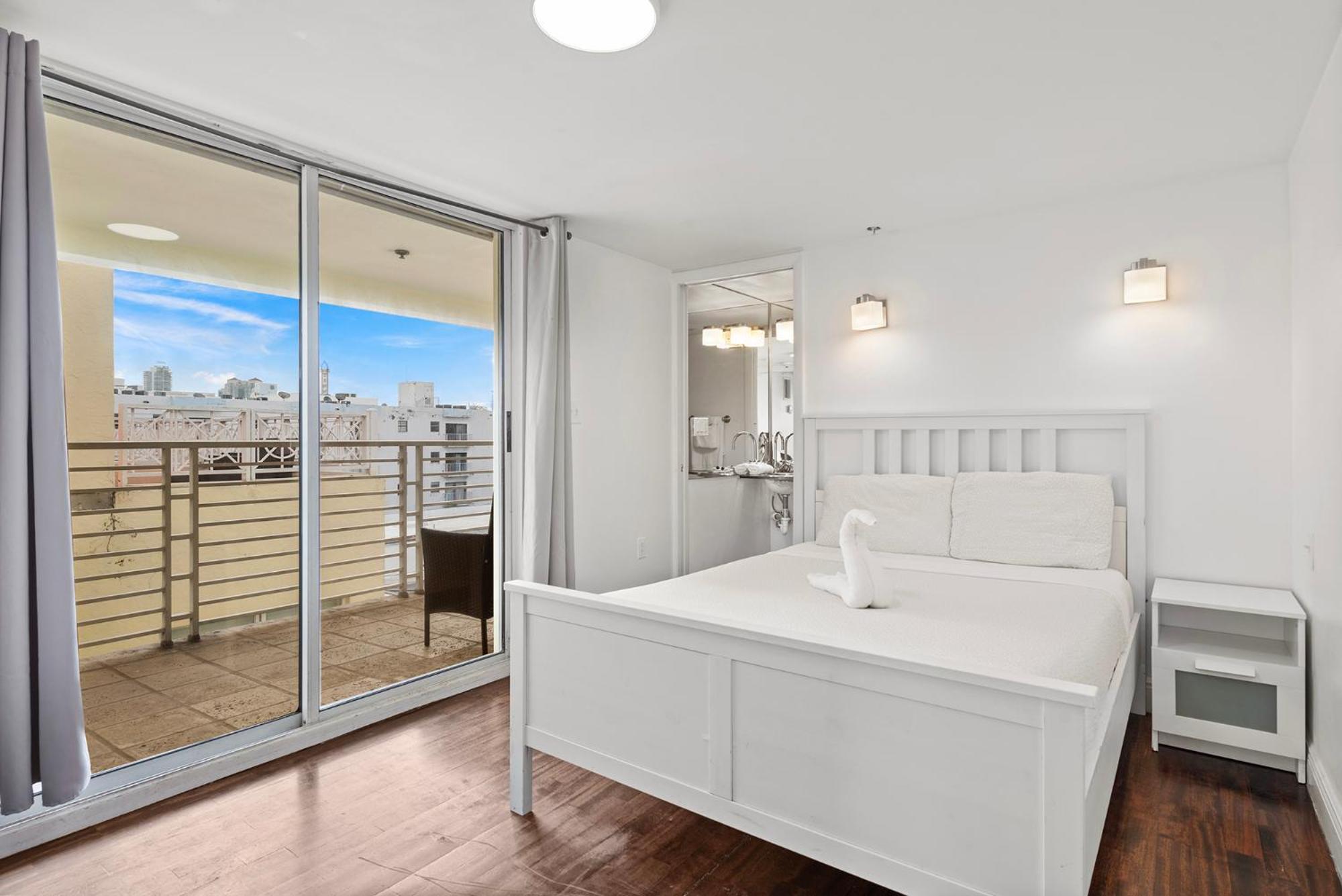 Ocean Drive Apartment Suites In ميامي بيتش المظهر الخارجي الصورة